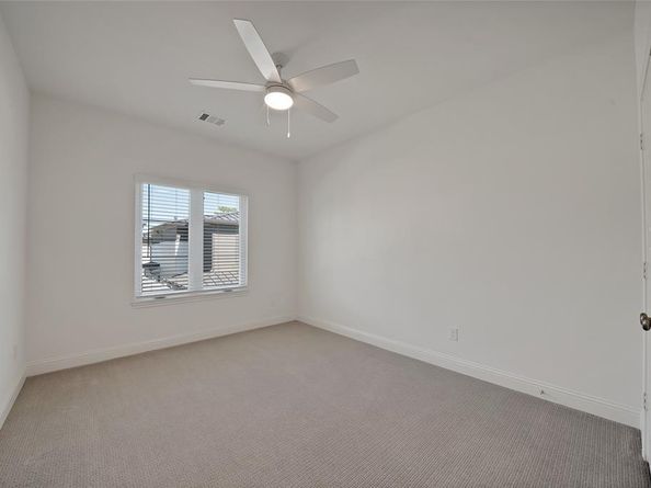 336  Nursery Lane , Fort Worth Texas 76114