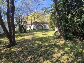 2838  Cherrywood Avenue , Dallas Texas 75235