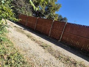 2838  Cherrywood Avenue , Dallas Texas 75235