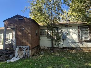 2838  Cherrywood Avenue , Dallas Texas 75235