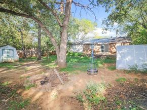 5706  Guildwood Drive , Arlington Texas 76017