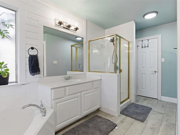 1116  Wilderness Trail , Crowley Texas 76036