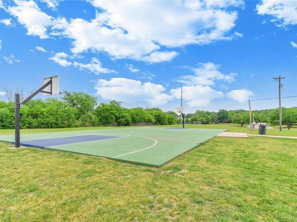 1116  Wilderness Trail , Crowley Texas 76036