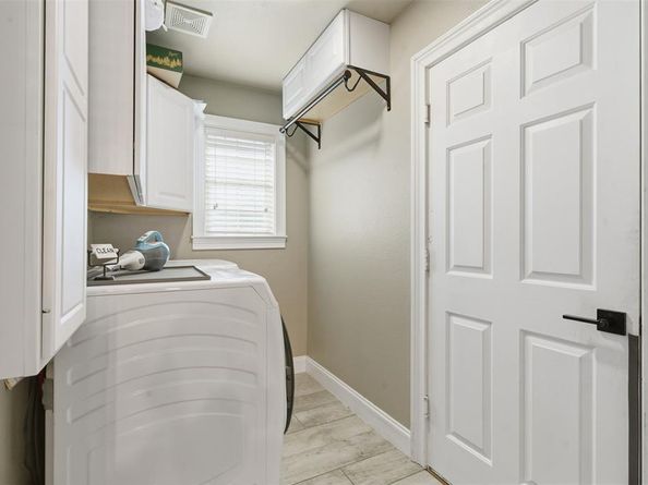 1116  Wilderness Trail , Crowley Texas 76036