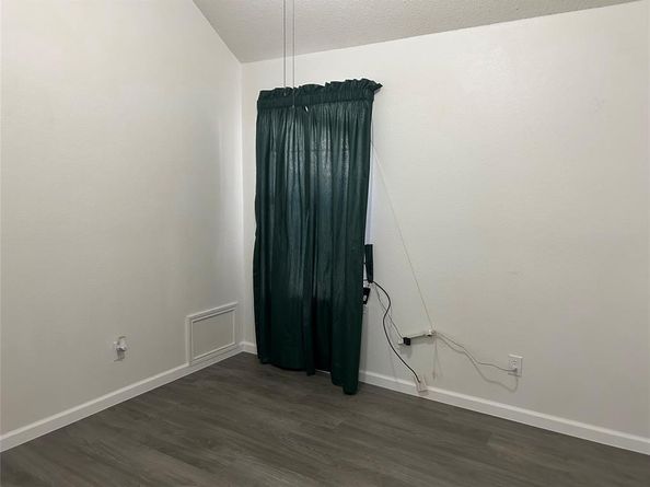 1733  Sheffield Drive , Garland Texas 75040