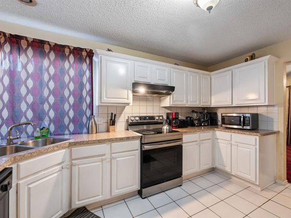 5306  Rio Altos Drive , Arlington Texas 76017