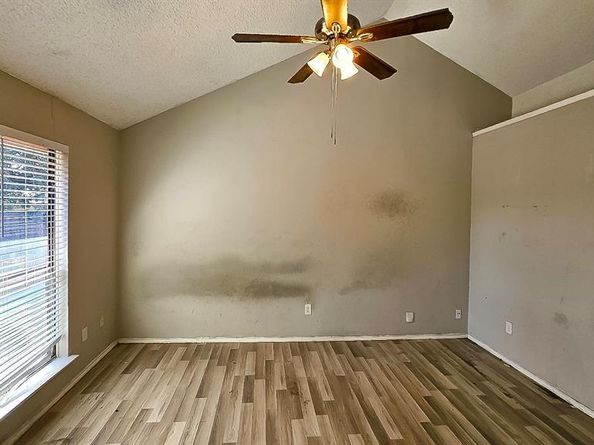 404  Lemon Drive , Arlington Texas 76018