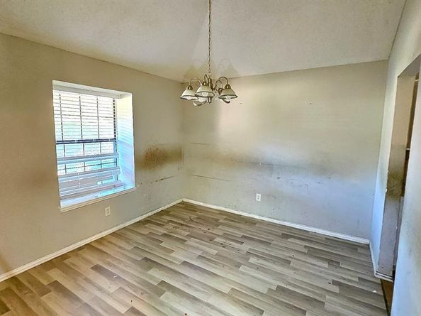 404  Lemon Drive , Arlington Texas 76018