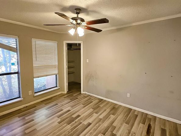 404  Lemon Drive , Arlington Texas 76018