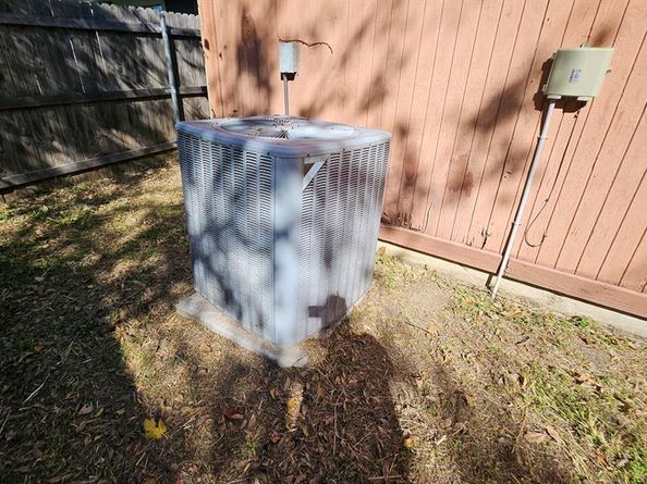 404  Lemon Drive , Arlington Texas 76018