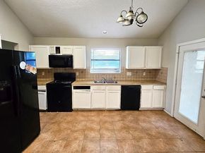 404  Lemon Drive , Arlington Texas 76018