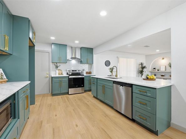 3801  Palomino Drive , Benbrook Texas 76116