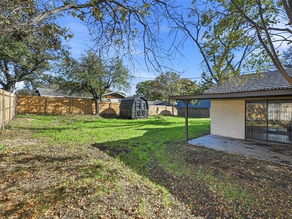 3801  Palomino Drive , Benbrook Texas 76116