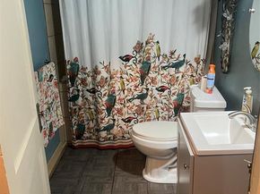 6107  Richmond Avenue , Dallas Texas 75214