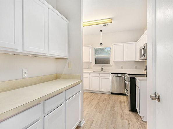 9025  Winding River Drive , Fort Worth Texas 76118