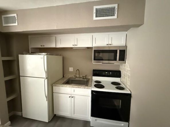 5010  Bowser Avenue  107, Dallas Texas 75209