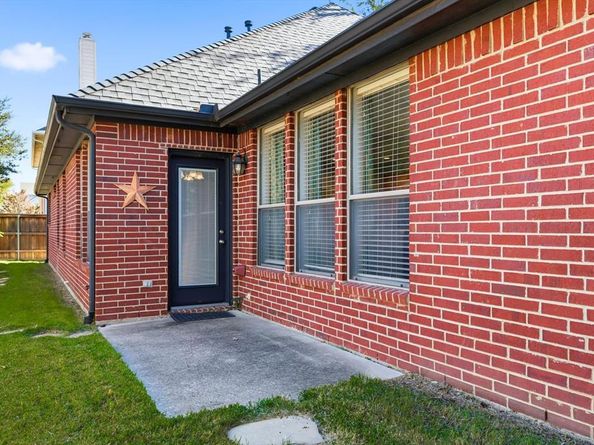 1904  Trevor Court , Flower Mound Texas 75028