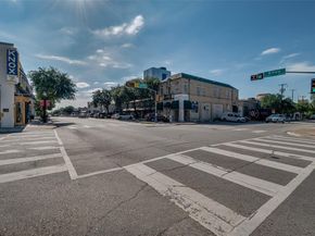 4122  Travis Street  13, Dallas Texas 75204