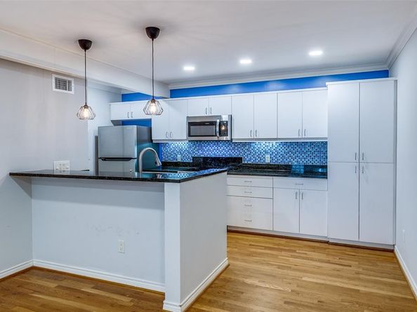 4122  Travis Street  13, Dallas Texas 75204