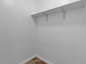 1405  Glenwillow Drive , Arlington Texas 76018