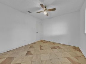 1405  Glenwillow Drive , Arlington Texas 76018