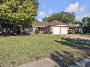 1405  Glenwillow Drive , Arlington Texas 76018