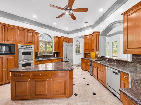 1813  Richlen Way , Duncanville Texas 75115