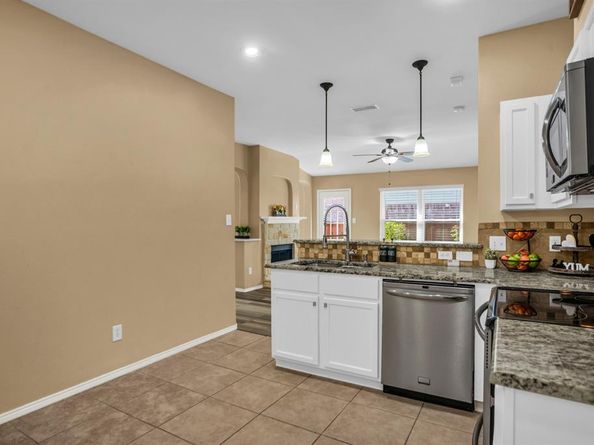 4333  Onyx Drive , Carrollton Texas 75010