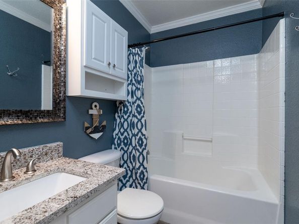 329  Shadow Grass Avenue , Fort Worth Texas 76120