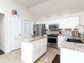 329  Shadow Grass Avenue , Fort Worth Texas 76120