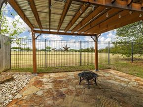 329  Shadow Grass Avenue , Fort Worth Texas 76120