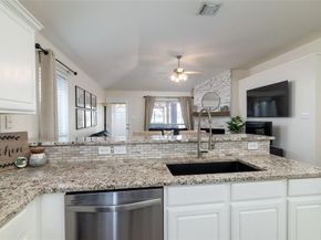 329  Shadow Grass Avenue , Fort Worth Texas 76120