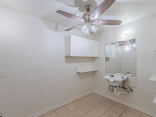 620  Gwyndellons Lane , Grand Prairie Texas 75052