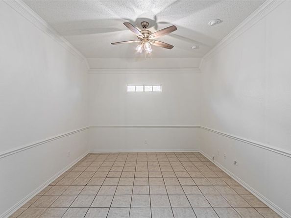 620  Gwyndellons Lane , Grand Prairie Texas 75052