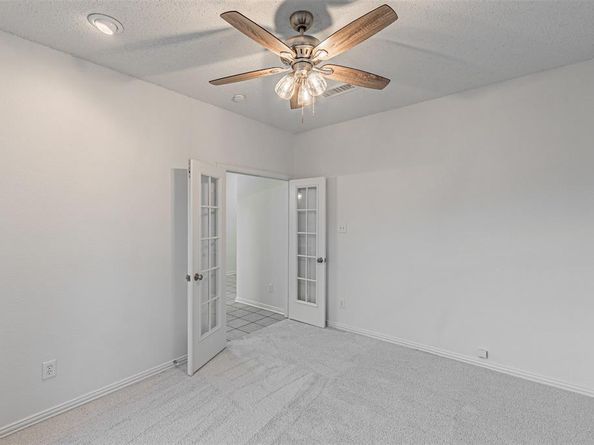 620  Gwyndellons Lane , Grand Prairie Texas 75052