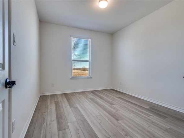 2717  Goldfinch Drive , Denton Texas 76205