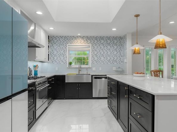 7148  Roundrock Road , Dallas Texas 75248