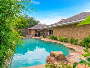 7148  Roundrock Road , Dallas Texas 75248