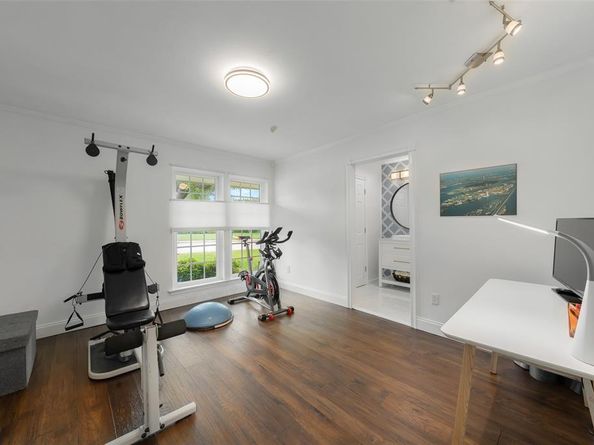 7148  Roundrock Road , Dallas Texas 75248