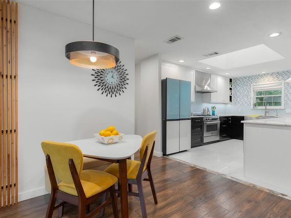 7148  Roundrock Road , Dallas Texas 75248