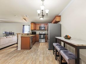 2914  Victorian Forest Drive , Dallas Texas 75227