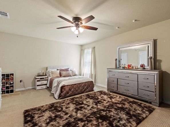 2914  Victorian Forest Drive , Dallas Texas 75227