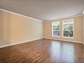 2305  Worthington Street  103, Dallas Texas 75204