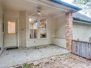 1805  Old Oak Drive , Arlington Texas 76012