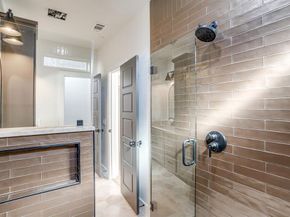 2824  Weisenberger Street  100, Fort Worth Texas 76107