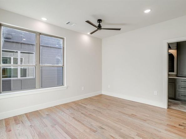 2824  Weisenberger Street  100, Fort Worth Texas 76107