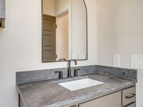 2824  Weisenberger Street  100, Fort Worth Texas 76107