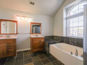 1109  Ashford Drive , DeSoto Texas 75115