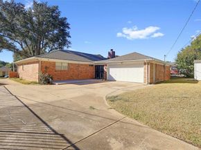 1601  Meadow Lane Terrace , Fort Worth Texas 76112