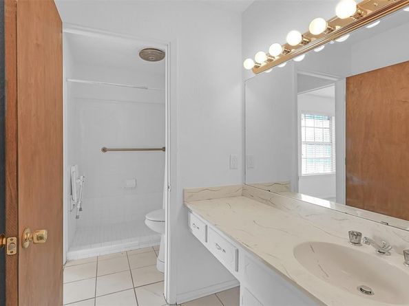 1601  Meadow Lane Terrace , Fort Worth Texas 76112